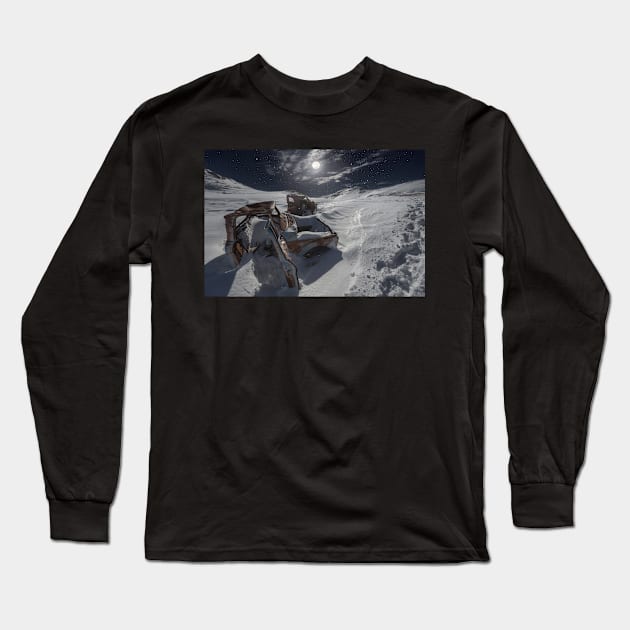 Old abandoned trucks in Jawbone Long Sleeve T-Shirt by va103